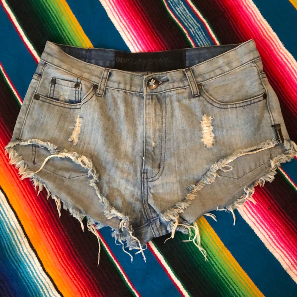 One Teaspoon “Rollers” denim shorts